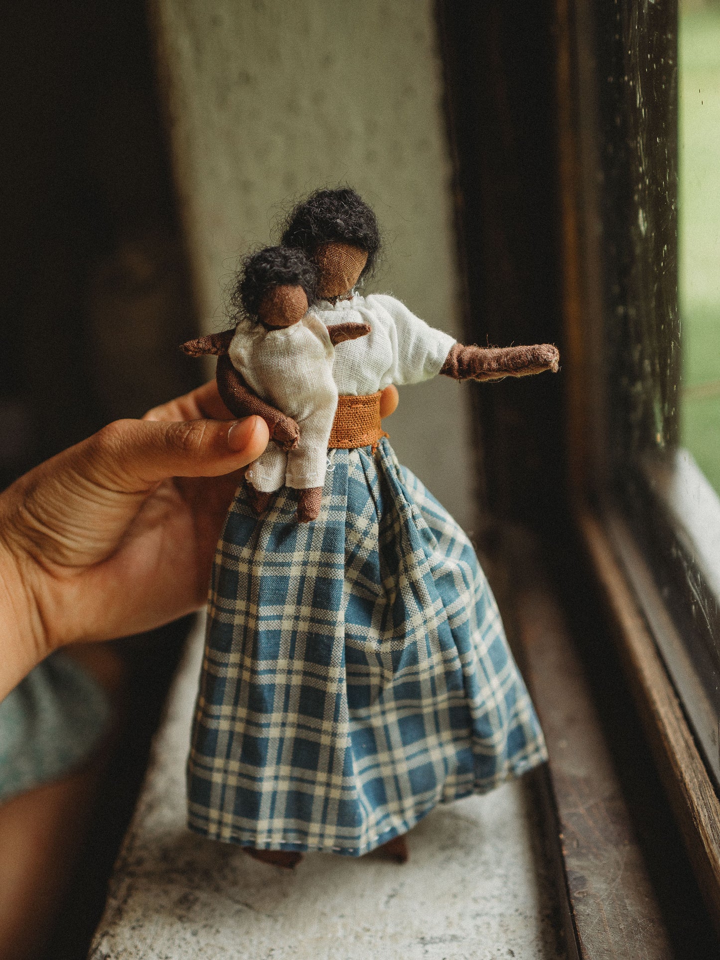 Primitive Folk Dolls