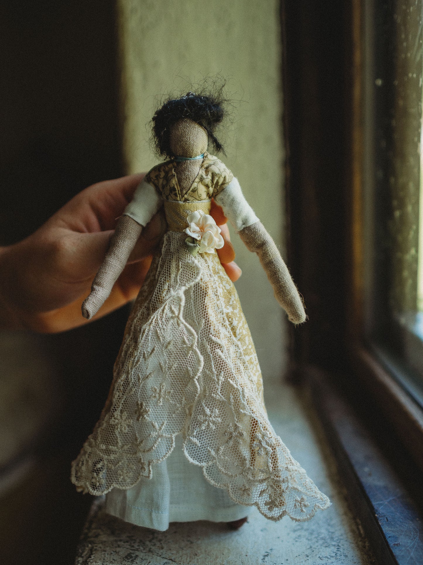 Primitive Folk Dolls